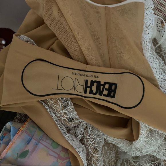 V Chapman x Beach Riot Swimsuit - Picture 5 of 11